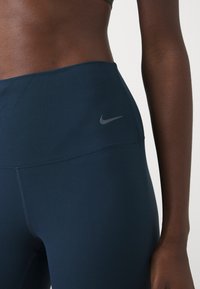 Nike Performance ZENVY - Leggingek - armory navy/black