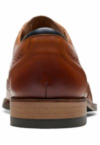 derbies vernies clarks