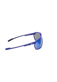 Die Sonnenbrille hat ein matte lila Gestell, blaue verspiegelte Gläser und ein markantes, kantiges Design. Das Logo befindet sich am Bügel.