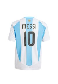 Camiseta de fútbol de Argentina, de manga corta, con rayas azul claro y blancas, con "MESSI" y "10" en negro en la parte de atrás.