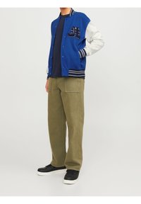 Jack & Jones Junior JORCOLE VARSITY - Sudadera con cremallera - mazarine blue