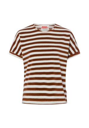 T-shirt manches courtes col rond avec rayures horizontales marron et blanches, ourlet droit, et étiquette « BEACH. PLEASE » à l’intérieur du col.