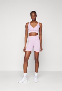 ICANIWILL SOFT SEAMLESS ADJUSTABLE BRA - Sujetadores deportivos con sujeción media - lavender melange
