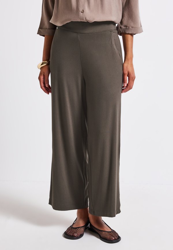 7/8 WIDE  - Stoffhose - braun