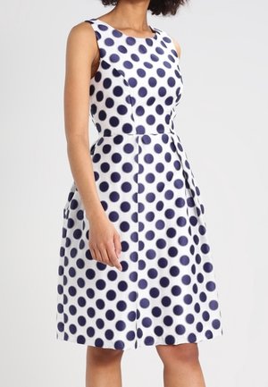 Closet Jurk - white