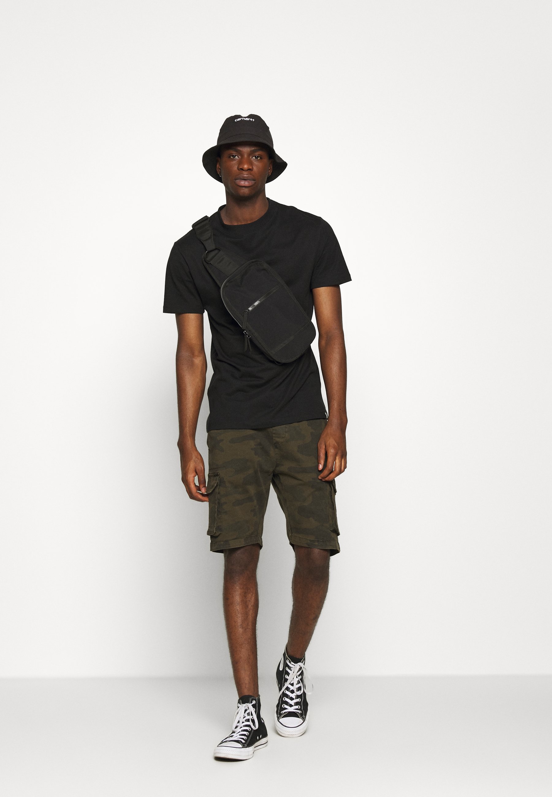 Men ARMED - Shorts Men ARMED - Shorts