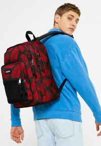 Eastpak PINNACLE - Zaino - brize glow dark