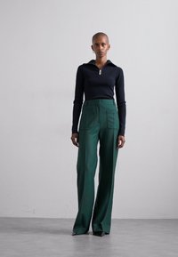 Victoria Beckham HALF ZIP HIGH NECK - Striktrøje - ink blue