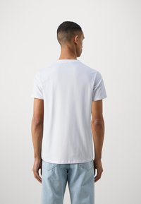 KARL LAGERFELD CREWNECK - Základné tričko - white