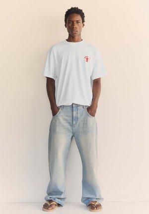 PULL&BEAR, BOXY FIT, biały