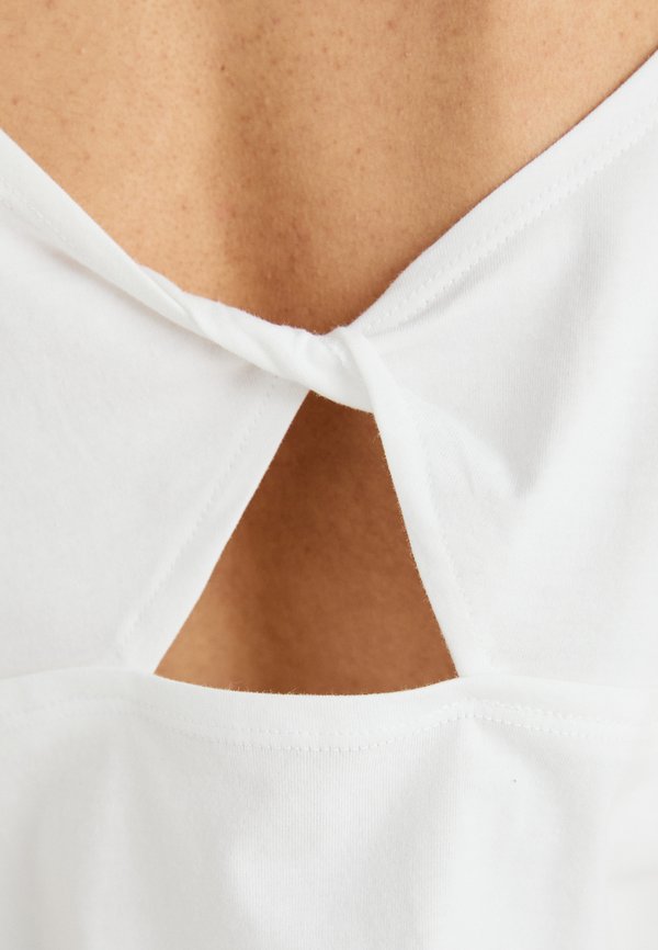 ALICE - Basic T-shirt2