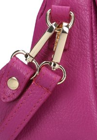 Notre-V PUFFY JASMIN - Handtas - cyclaam