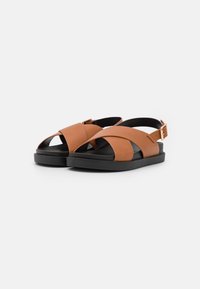 ONLY SHOES ONLMINNIE  - Sandálias - cognac
