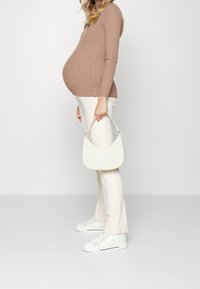 Pieces Maternity Sweter
