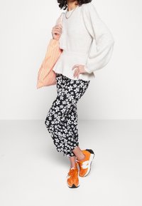 Vero Moda Sweter