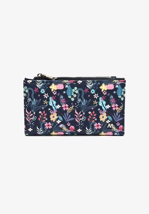 Tamsiai mėlynas užtrauktuku užsegamas maišelis su margaspalviais gėlių ir lapų raštais, apatiniame dešiniajame kampe esantis mažas sidabrinis logotipas.