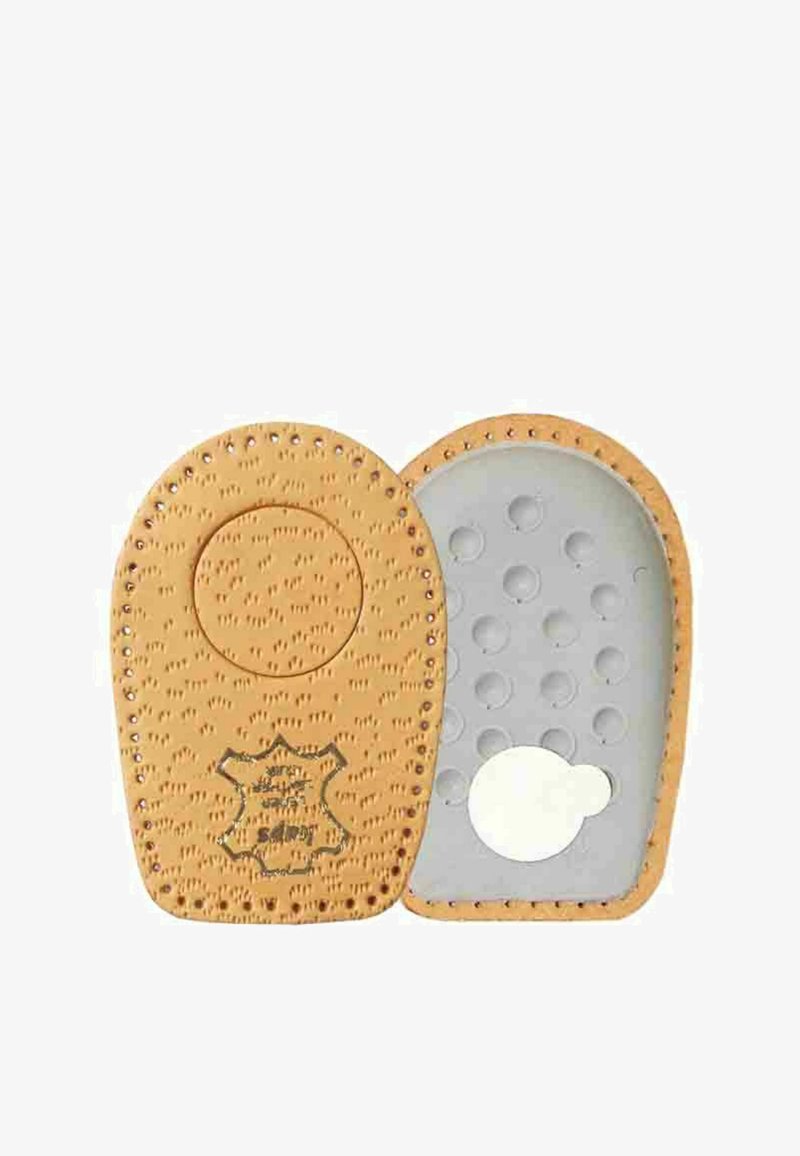 Svetlohnedé kožené vložky s textúrovaným povrchom, ktoré majú kruhové dôlky a biely kruhový akcent na sivom spodku.