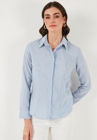 Unselected, blue