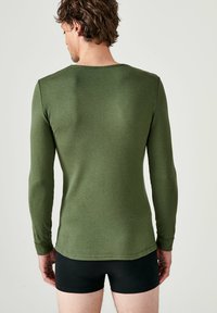 Damart COL ROND CLASSIQUE - Maglietta intima - kaki