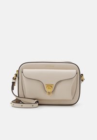 Unselected, lambskin white