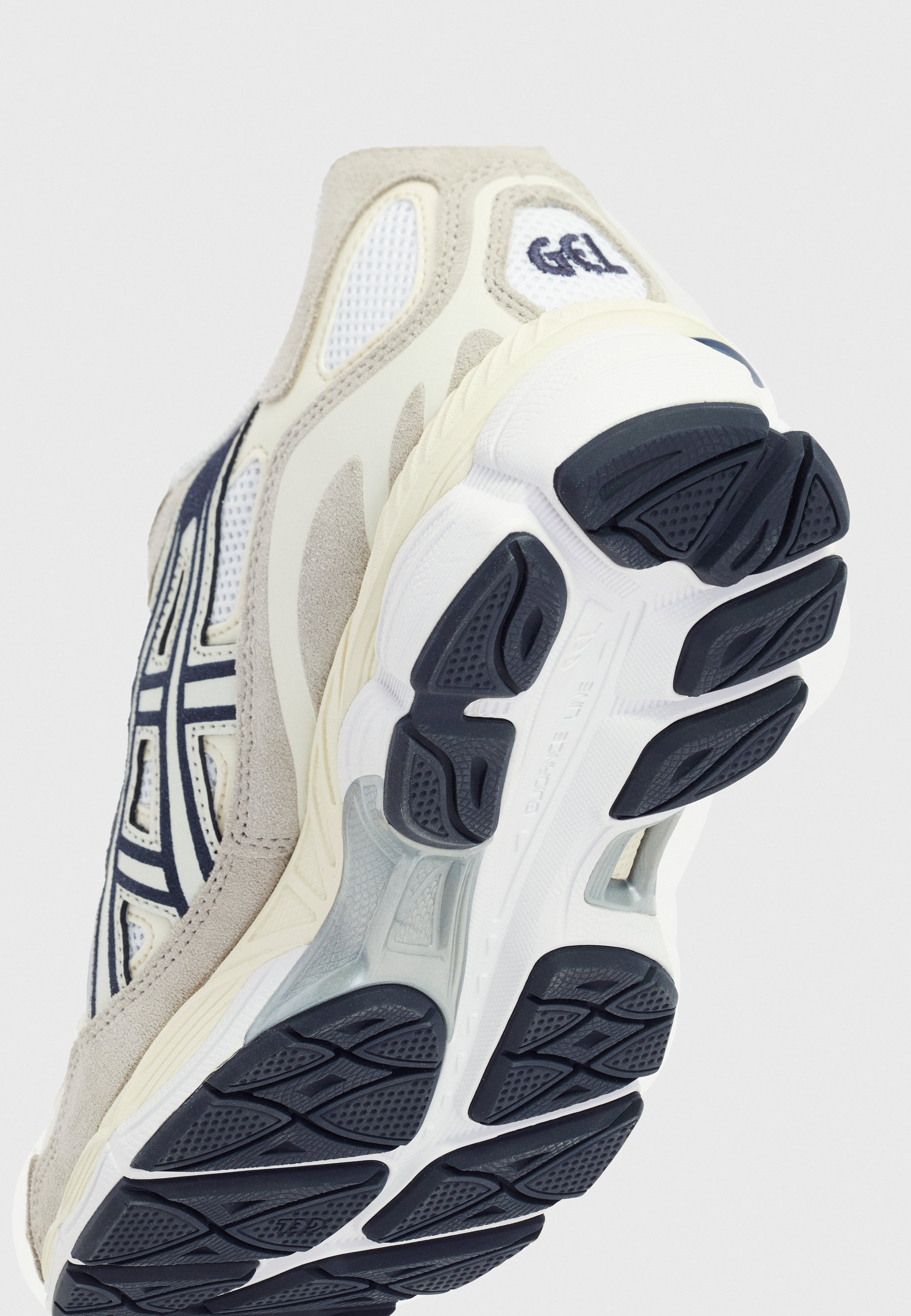 ASICS SportStyle GEL NYC UNISEX - Trainers - white/cream/off
