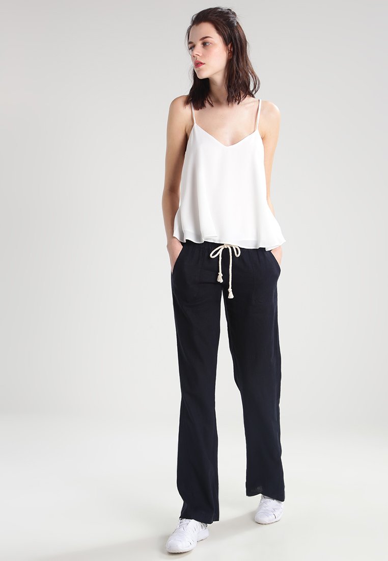 Roxy OCEANSIDE Bukse true black Zalando.no Roxy OCEANSIDE Bukse true black Zalando.no