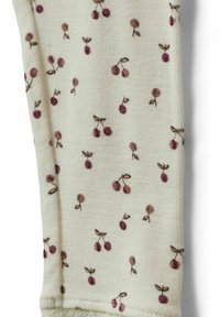 Vaalea kermaista kangasta, jossa on ribbimäinen tekstuuri ja pieni kirsikkakuosi purppuran ja ruskean sävyissä. Reunat on viimeistelty siististi.