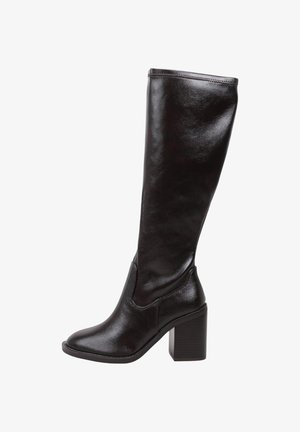 Botte noire en cuir hauteur genou avec bout arrondi et talon bloc, finition lisse et coutures visibles le long du bord supérieur et des sections supérieures.