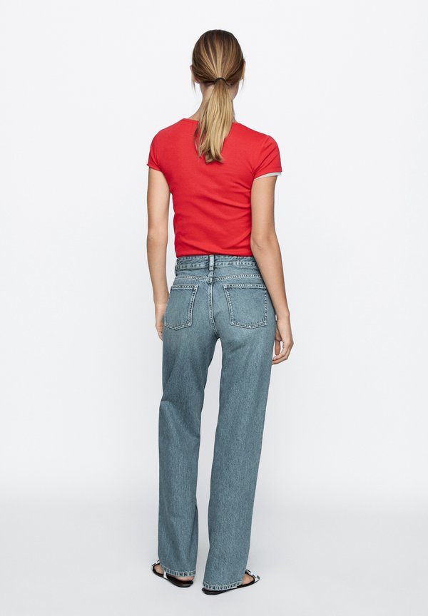 LOW-RISE - Straight leg jeans2
