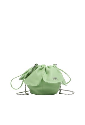 Jasnozielona skórzana torebka ze ściągaczem, srebrnym łańcuszkiem i klapką, z logo „Elena Viola” z przodu.