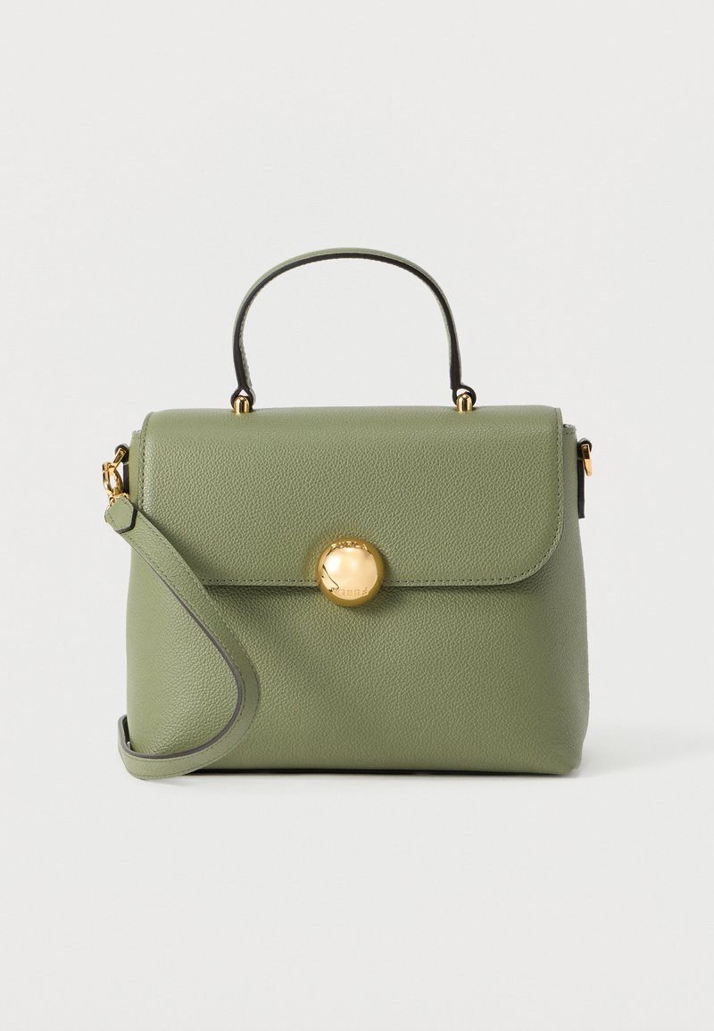Πράσινη δερμάτινη τσάντα χειρός με δομημένο σχεδιασμό, χρυσές μεταλλικές λεπτομέρειες και πάνω λαβή. Διαθέτει αποσπώμενο ιμάντα ώμου και κλείσιμο με καπάκι στο μπροστινό μέρος.