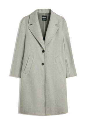 Jasnoszary płaszcz z mieszanki wełny do kolan z wyciętymi klapami, dwoma czarnymi guzikami i skośnymi przednimi kieszeniami, marki Bershka.