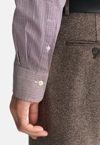 GANT Hemd - carbernet red