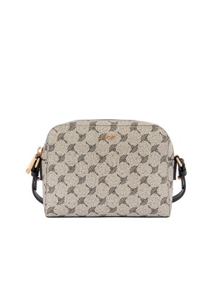Petit sac bandoulière beige avec motif géométrique noir et marron, fermeture éclair dorée et bandoulière noire réglable.