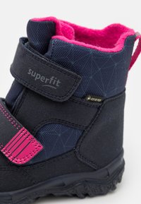 Superfit HUSKY - Zimski škornji - blau/pink