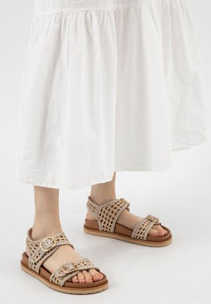 Wojas Sandali - beige
