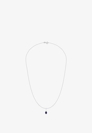 Srebrny łańcuszek z okrągłą, niebieską zawieszką z kamieniem szlachetnym, gładką fakturą, prostym wzorem oraz zapięciem typu karabińczyk.