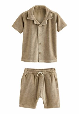 SHORT SLEEVE AND SET  - REGULAR FIT - Kratke hlače - neutral tan