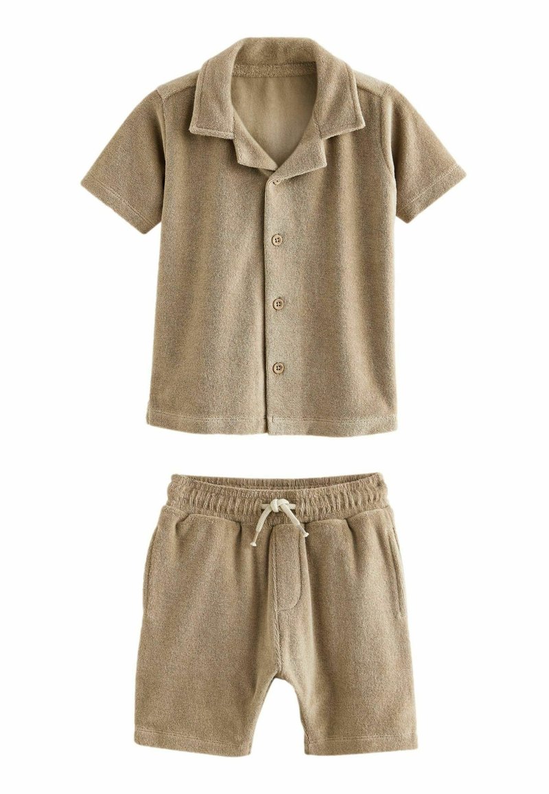 Next - SHORT SLEEVE AND SET  - REGULAR FIT - Šortai - neutral tan, Padidinti