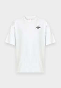 Άσπρο βαμβακερό T-shirt με κοντά μανίκια, με μαύρο λογότυπο "Jordan Café" στην αριστερή περιοχή του στήθους και κλασικό σχέδιο με στρογγυλή λαιμόκοψη.