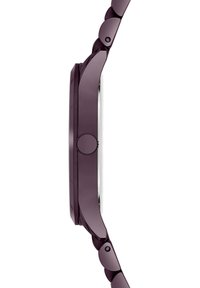 Paarse horloge met een slank rond kast, metalen accenten en een soepele band met ovale schakels. Het ontwerp benadrukt een minimalistische esthetiek.