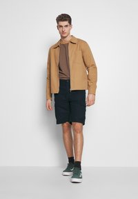 Carhartt WIP AVIATION - Shorts - dark navy