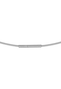 Zilveren metalen ketting met een flexibele, gedraaide ontwerp en een gladde, cilindrische sluiting in het midden. Dun en minimalistisch van vorm.
