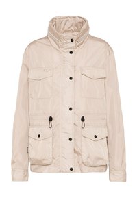 Helle beige Jacke mit hohem Kragen, vorderer Druckknopfleiste, zwei Brustklappentaschen und zwei unteren Klappentaschen mit verstellbaren Kordelzügen.