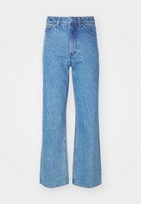 ERRAND HIGHWAIST 5 POCKET - Flared jeans - light indigo