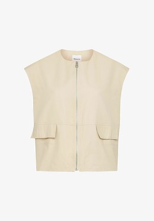 Gilet beige senza maniche con cerniera frontale e due tasche con patta, caratterizzato da uno scollo rotondo e una vestibilità ampia.