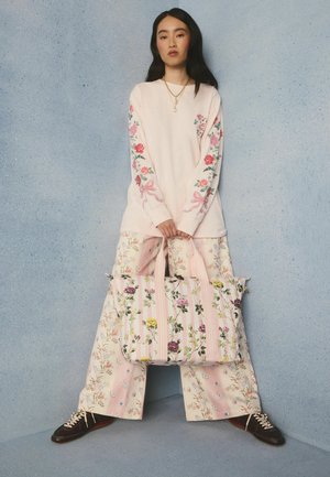Cath Kidston, OVERNIGHT WEEKENDER BAG - Nädalavahetuse reisikotid - pink floral stripe