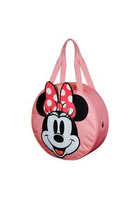 Bolso de deporte redondo color rosa con una gran cara de personaje en blanco y negro, que presenta un lazo rojo con lunares. Dos asas de tela rosa para llevarlo.