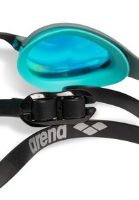 Gafas de natación negras con lentes azules, correas de silicona y un cierre de plástico negro con el logo de "arena" en blanco.
