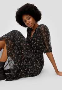 QS MIT ALL-OVER  - Dnevna haljina - schwarz